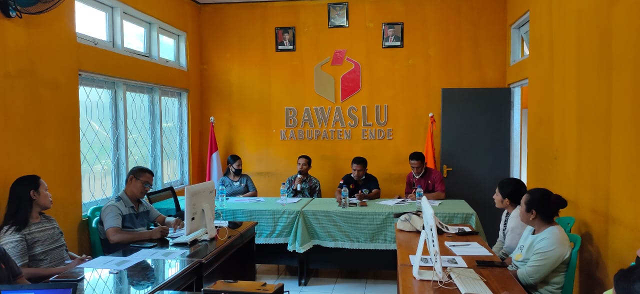 Di Saku Kecil Saya  Ada Nama Kamu