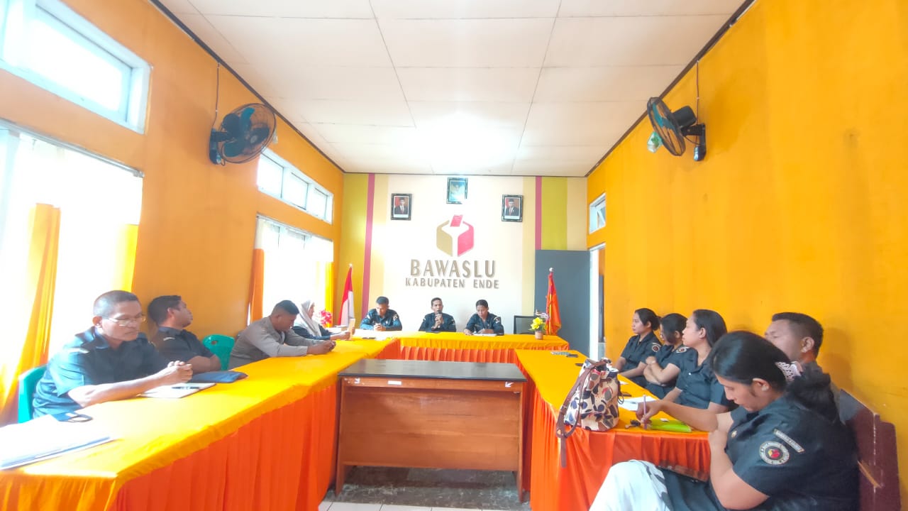 Rapat Evaluasi Kerja  Tahun 2021