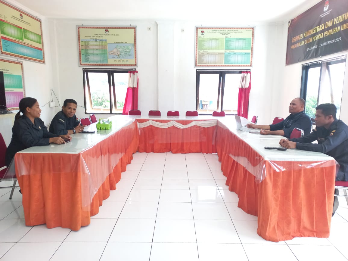 Bawaslu Ende awasi Verifikasi Pencalonan Dukungan Pemilih Bakal Calon DPD Tahun 2024