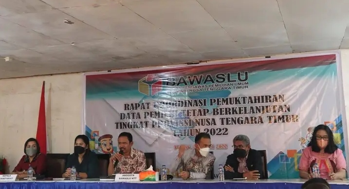 Bawaslu Ende Hadiri Rapat Koordinasi DPB di Bawaslu NTT