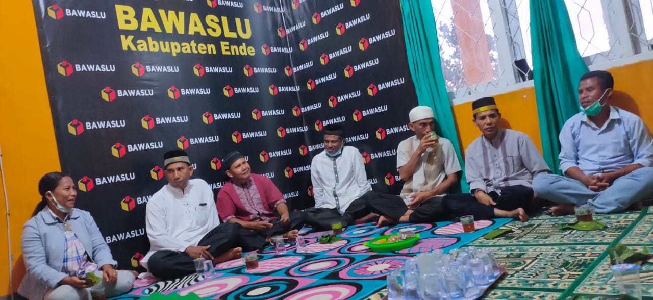 Bawaslu Ende Buka Puasa Bersama