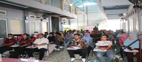 Peserta Bimtek Training Of Trainer Ketua dan anggota Panwascam Se-kabupaten Ende bertempat di Hotel Makanul Amni, Jalan Mahoni Kelurahan Kota Ratu Kec. Ende Utara Kabupaten Ende pada, Senin (11/11/2024). Foto: Ferdi Anadena