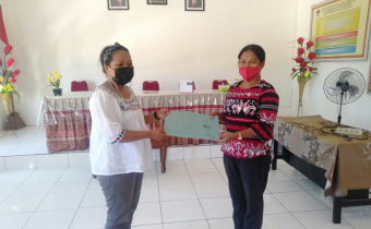 Bawaslu Ende Serahkan Data Hasil Uji Petik