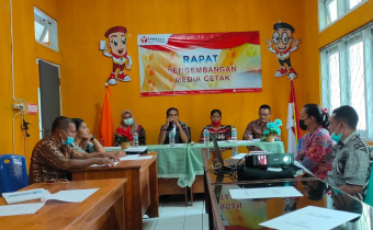 Bawaslu Ende Gelar Rapat  Pengembangan Media Cetak