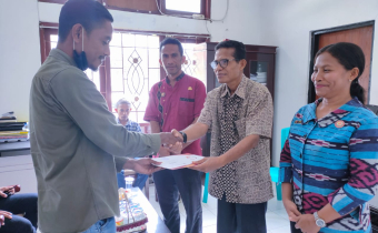 Peserta SKPP Ende Terima Sertifikat
