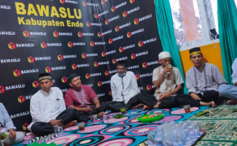 Bawaslu Ende Buka Puasa Bersama