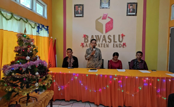 Rayakan Natal  dan Tahun Baru Bersama
