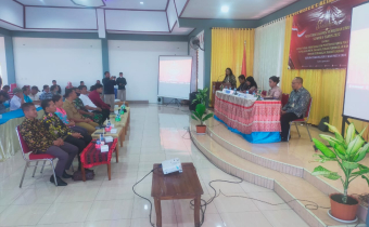 Bawaslu Ende Turut Hadir Mengikuti Sosialisasi Pendaftatan Patai Politik Yang digelar KPU Ende.
