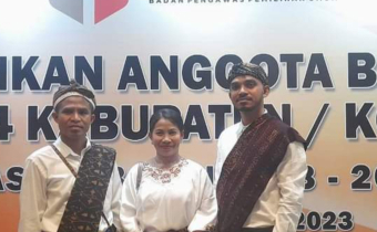Bawaslu RI Lantik Anggota Bawaslu Ende Terpilih Periode 2023-2028  