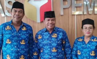 Sekjen Bawaslu RI Angkat Kasek dan Kasubag P3SH  Bawaslu Ende