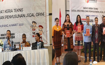 Perkaya Pemahaman Hukum,  Bawaslu Ende Ikut Rakernis  Legal Drafting dan Penyusunan Legal Opini